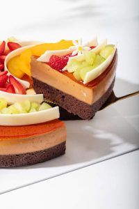 Bold Charming – Flan Gato Trà Thái Đỏ